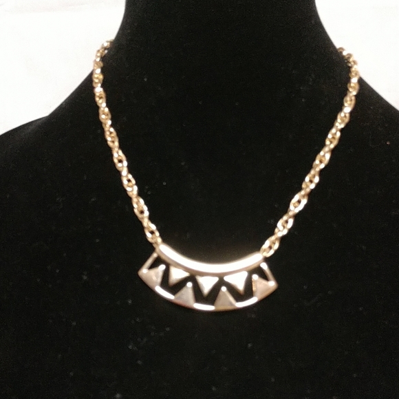 Metaphor gold statement Necklace - Picture 1 of 6